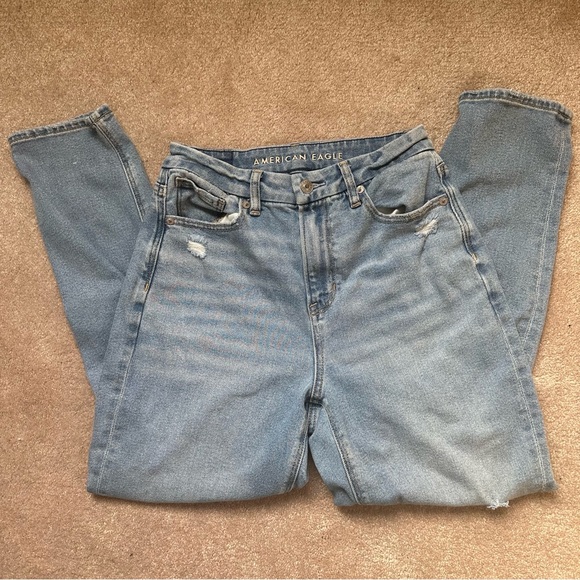 🦋 American Eagle Stretch Short Size 2 Distressed Medium Wash Skinny Jeans - Picture 5 of 15